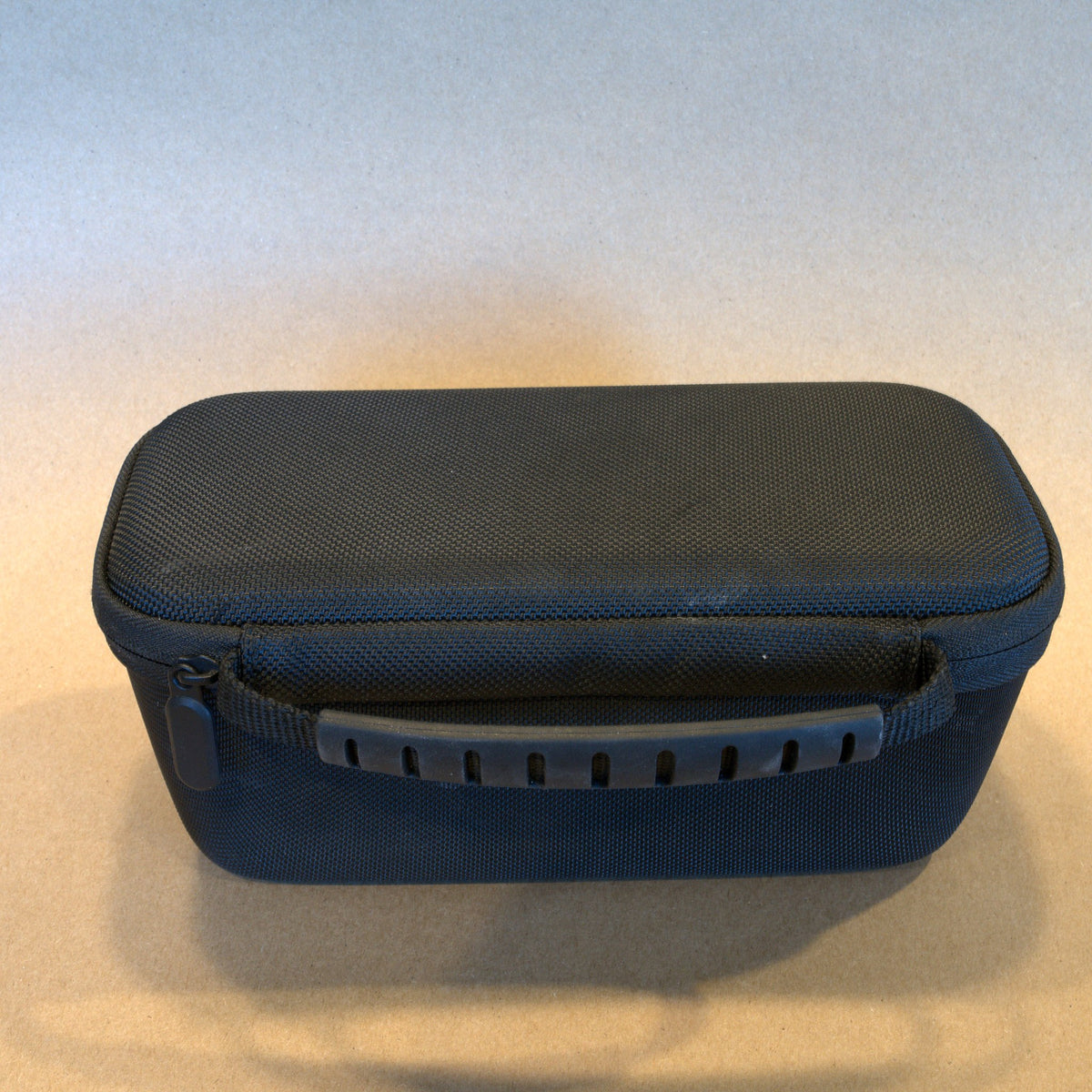 The closed pilotADSB carry case